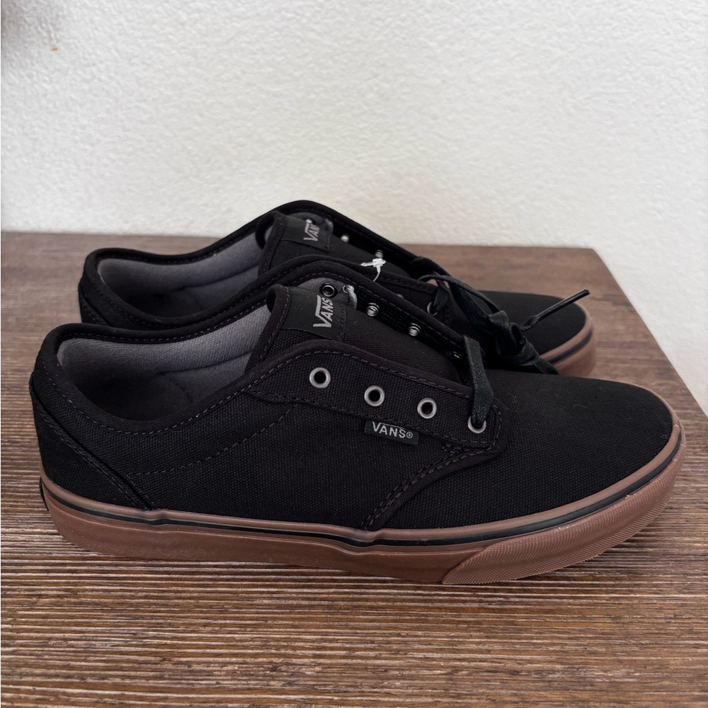 Vans Atwood Sneakers in youth size 7